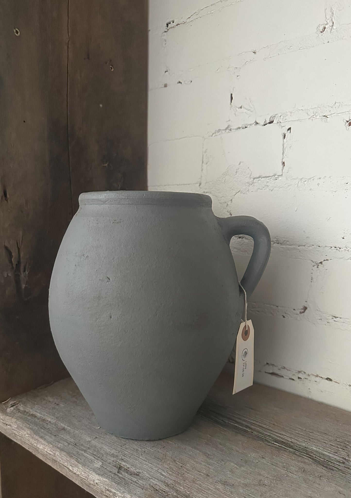 Clay Medium Urn